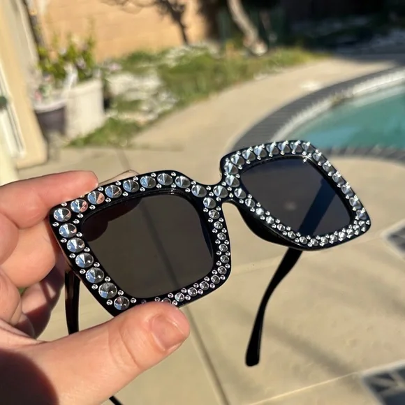 Embellished Black Oversized Sunglasses - Picture 5 of 5